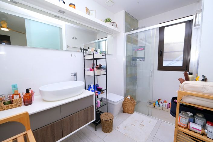 Image No.10-3 Bed Villa for sale