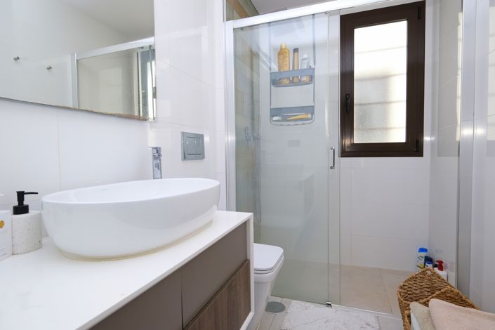 Image No.13-3 Bed Villa for sale