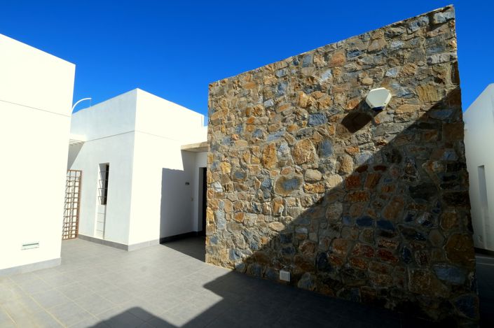 Image No.2-3 Bed Villa for sale