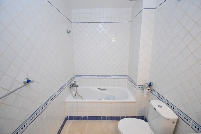 Image No.14-2 Bed Bungalow for sale