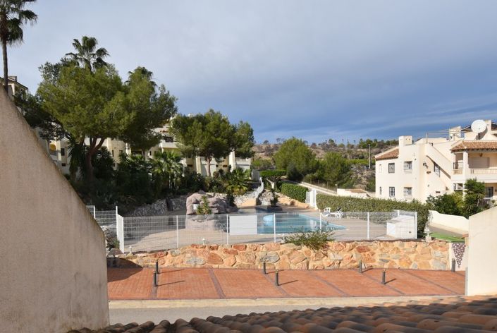 Image No.20-2 Bed Bungalow for sale