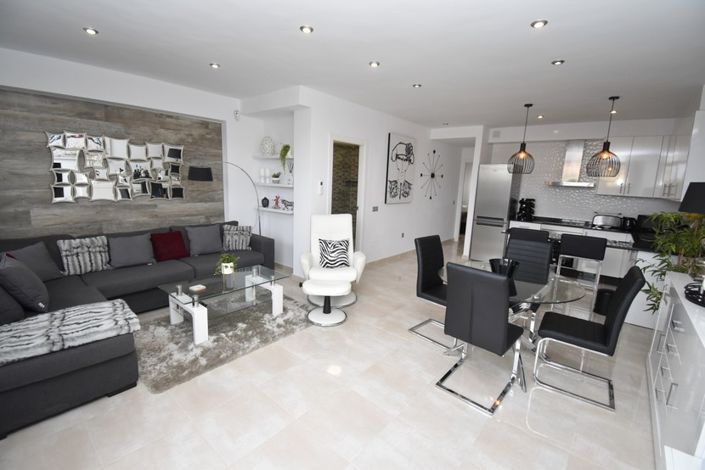 Image No.2-2 Bed Property for sale