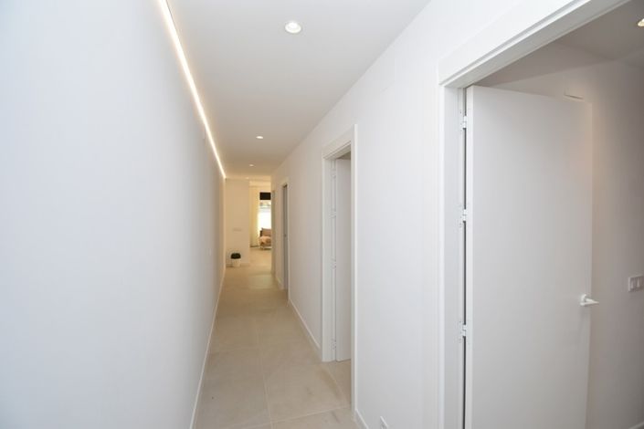 Image No.17-3 Bed Villa for sale