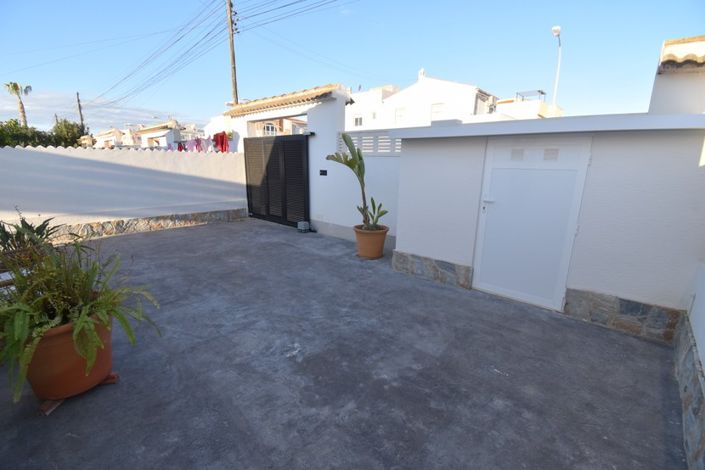 Image No.19-3 Bed Villa for sale