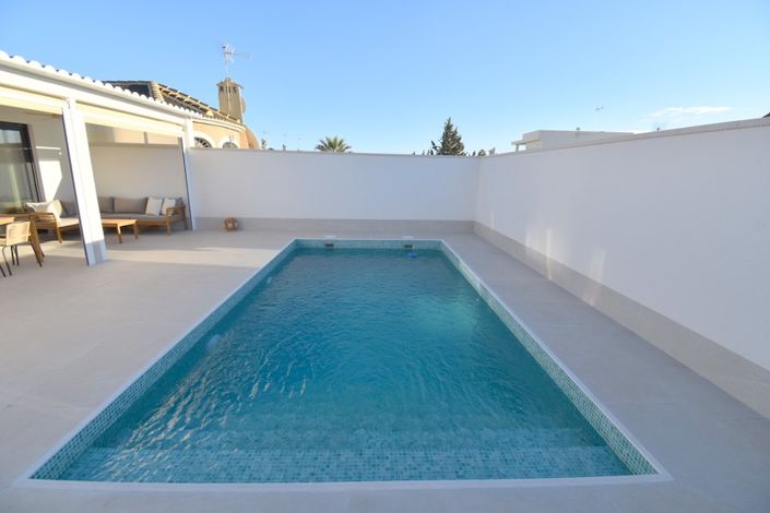 Image No.2-3 Bed Villa for sale