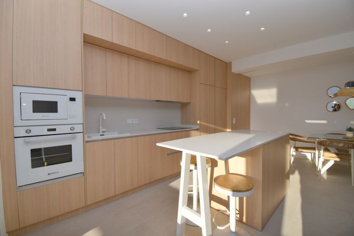 Image No.7-3 Bed Villa for sale