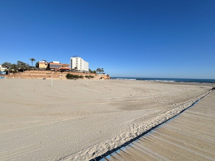 Image No.2-3 Bed Villa for sale