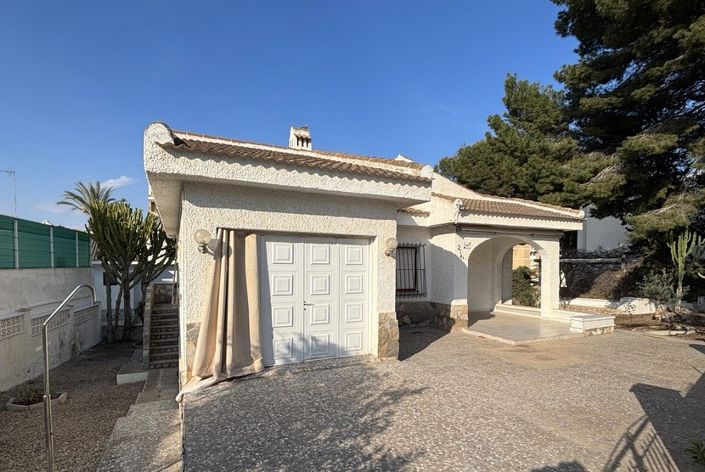 Image No.28-3 Bed Villa for sale