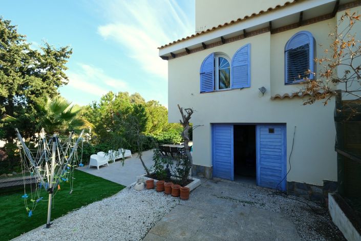 Image No.22-4 Bed Villa for sale