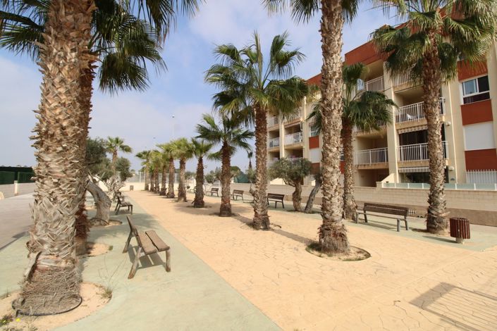 Image No.20-2 Bed Property for sale