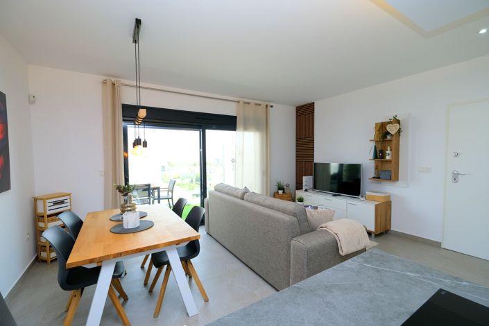 Image No.5-2 Bed Property for sale