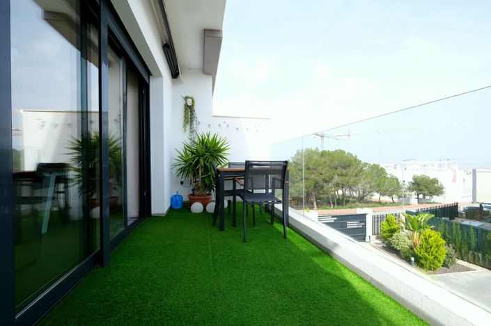 Image No.7-2 Bed Property for sale