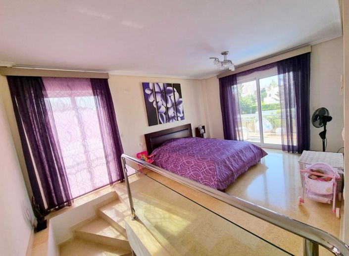 Image No.10-5 Bed Villa for sale