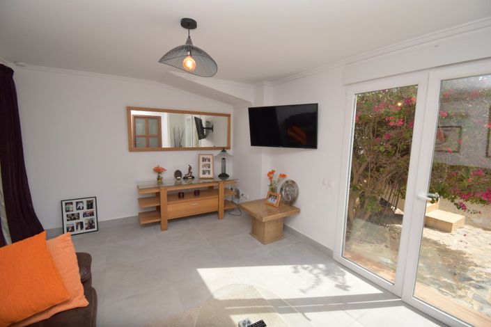 Image No.12-6 Bed Villa for sale