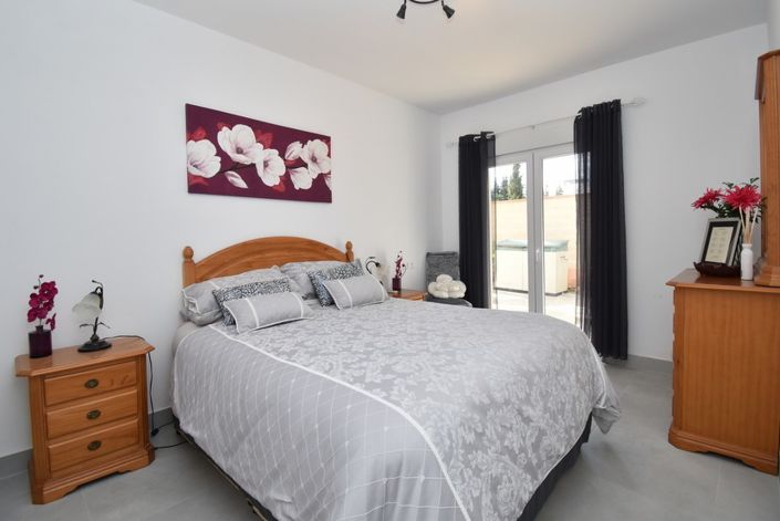 Image No.16-6 Bed Villa for sale