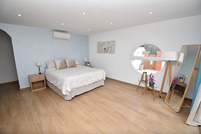 Image No.24-6 Bed Villa for sale