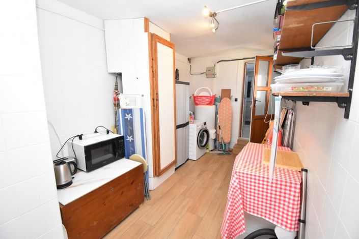 Image No.28-6 Bed Villa for sale