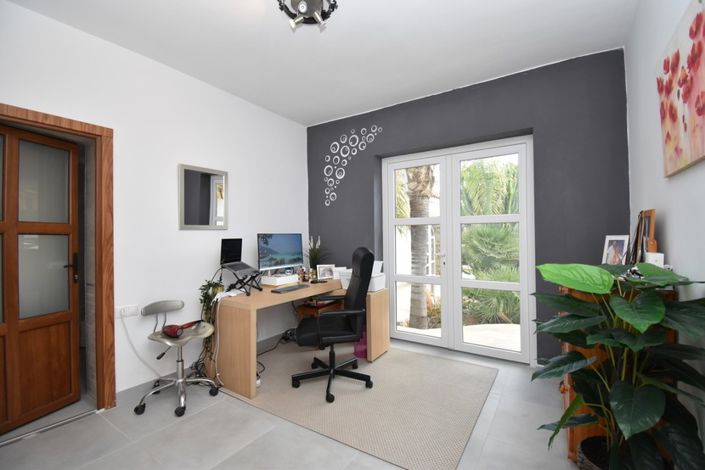 Image No.29-6 Bed Villa for sale