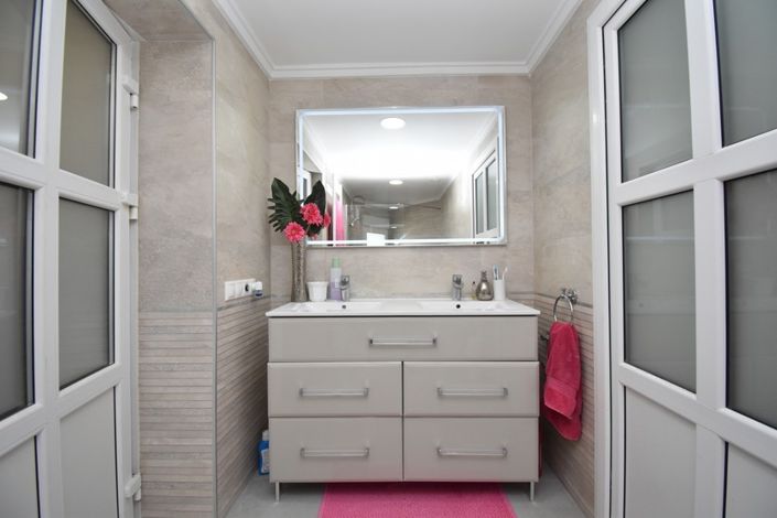 Image No.31-6 Bed Villa for sale