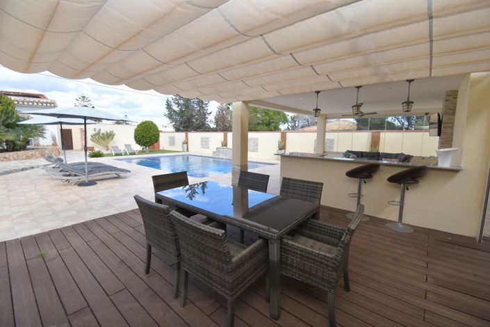 Image No.38-6 Bed Villa for sale