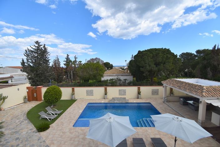 Image No.43-6 Bed Villa for sale