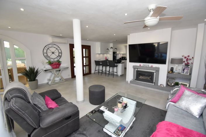 Image No.6-6 Bed Villa for sale