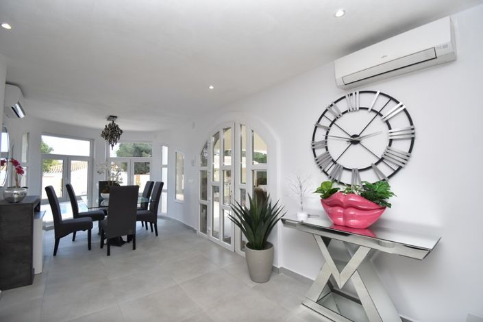 Image No.7-6 Bed Villa for sale