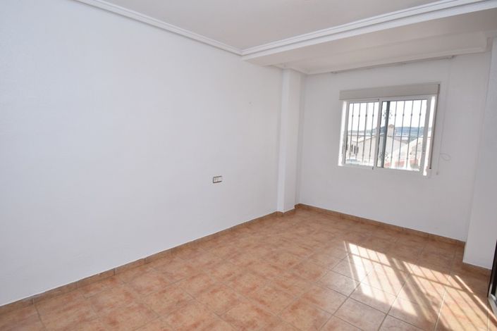 Image No.17-5 Bed Villa for sale