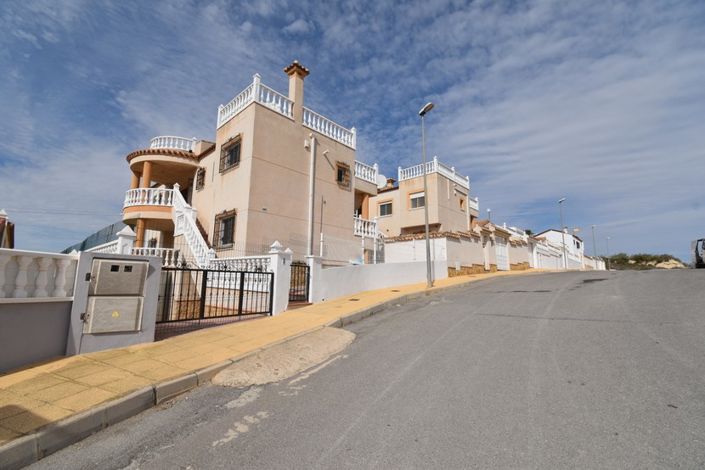 Image No.2-Villa de 5 chambres à vendre à San Miguel de Salinas