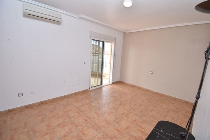 Image No.20-5 Bed Villa for sale