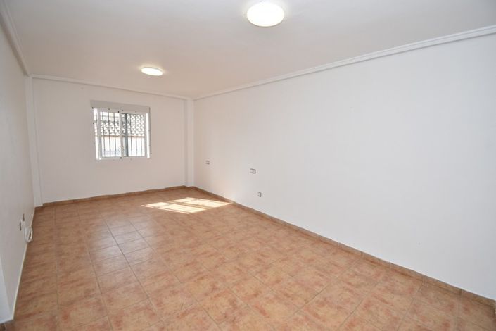 Image No.25-5 Bed Villa for sale