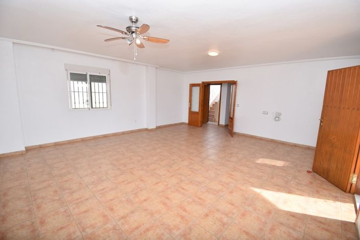 Image No.4-5 Bed Villa for sale