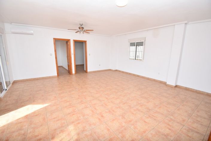 Image No.5-5 Bed Villa for sale