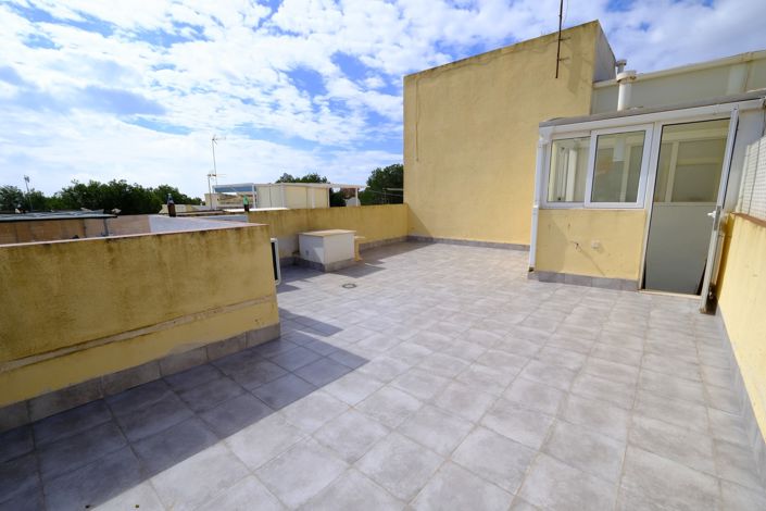 Image No.2-Maison de ville de 2 chambres à vendre à Alicante