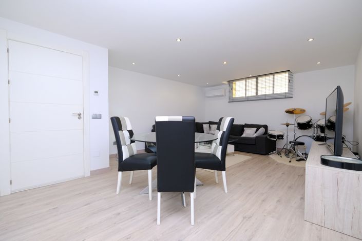 Image No.17-3 Bed Villa for sale