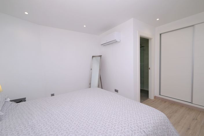 Image No.22-3 Bed Villa for sale