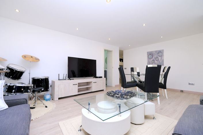 Image No.3-3 Bed Villa for sale