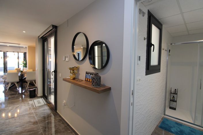 Image No.17-2 Bed Property for sale