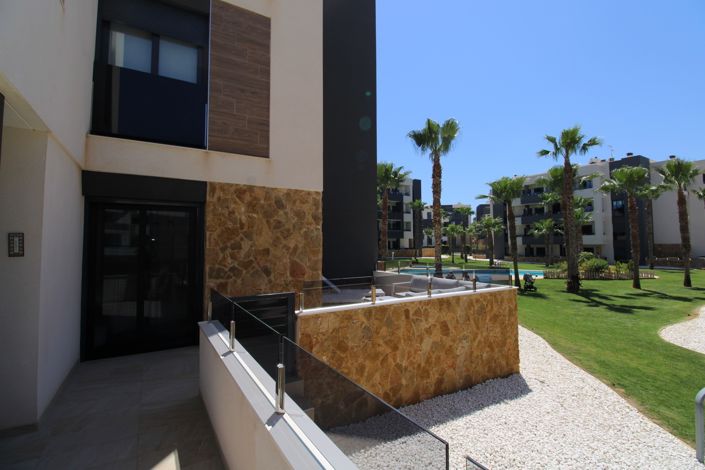 Image No.21-2 Bed Property for sale