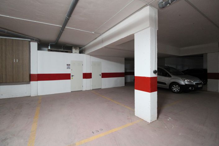 Image No.25-2 Bed Property for sale