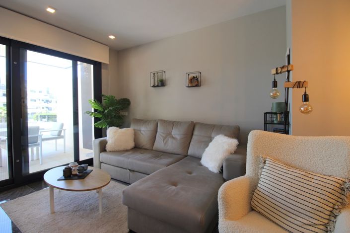 Image No.9-2 Bed Property for sale