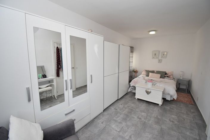 Image No.11-3 Bed Townhouse for sale