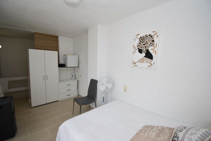 Image No.19-3 Bed Townhouse for sale