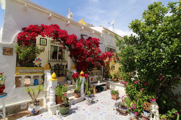 Image No.1-2 Bed Townhouse for sale