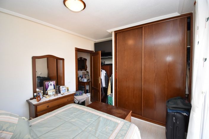 Image No.11-3 Bed Townhouse for sale