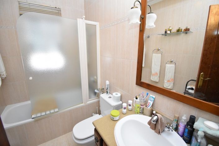 Image No.13-3 Bed Townhouse for sale