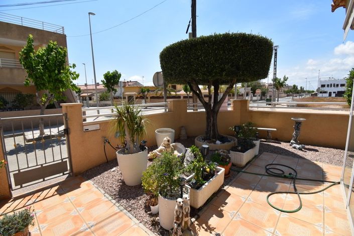 Image No.2-3 Bed Townhouse for sale