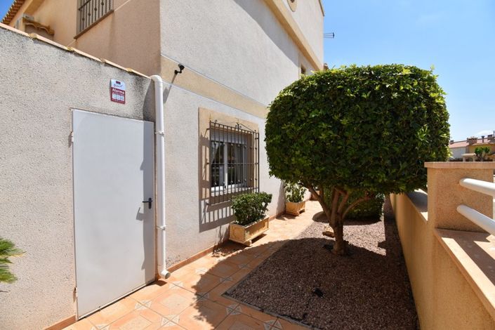 Image No.23-3 Bed Townhouse for sale