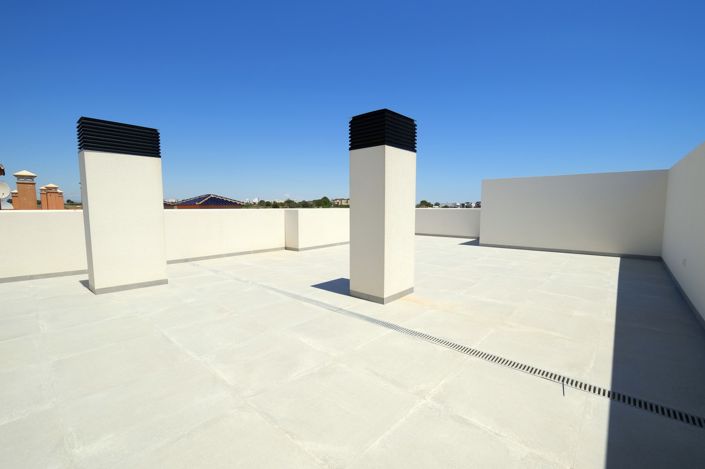 Image No.14-2 Bed Property for sale