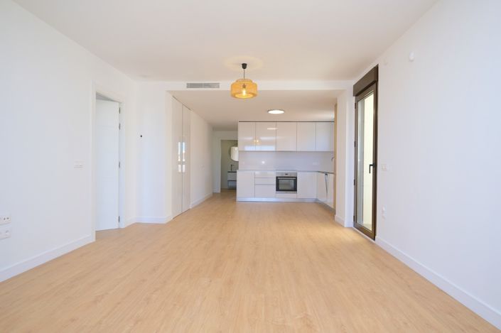 Image No.5-2 Bed Property for sale